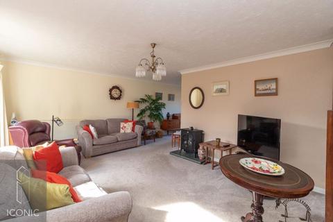 3 bedroom terraced house for sale, Pond Lane, Drayton, Norwich