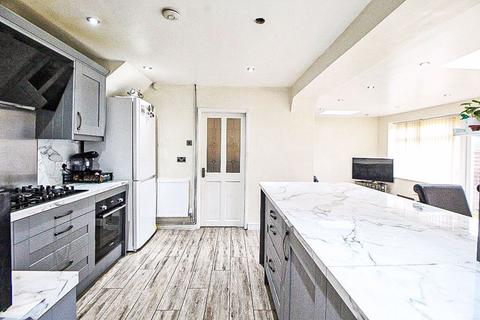 175 Parkfield Road, Wolverhampton, WV4 6ER