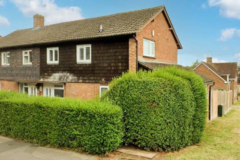 6 bedroom semi-detached house to rent, Cabell Road, Park Barn, Guildford, GU2