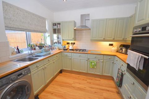 4 bedroom semi-detached house for sale, Fairfield Road, Widnes