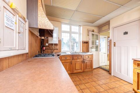 4 bedroom detached house for sale, Old Malden, Worcester Park