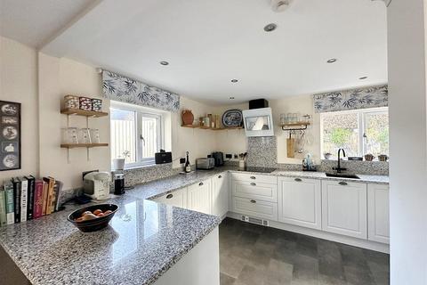 Kerrobert Cottage Chapel Street, Probus, Truro, TR2 4LD