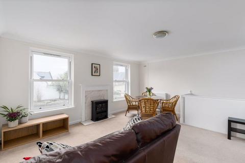 2 bedroom apartment for sale, 43 Eastgate, Peebles, EH45 8AD