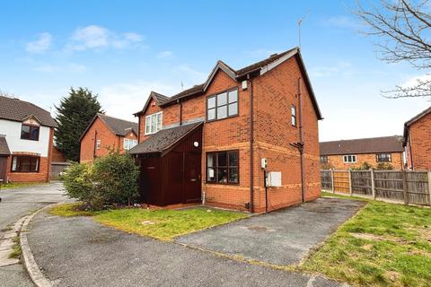 2 bedroom terraced house to rent, Bedarra Close, NG7