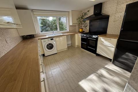 2 bedroom apartment for sale, The Farmlands, Northolt