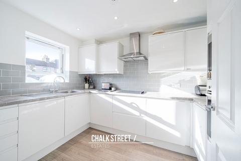1c Albert Road, Romford, RM1 2PD