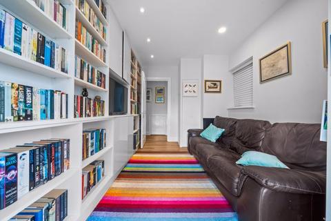90 Grafton Road, Worcester Park, KT4 7QR