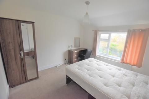 1 bedroom in a house share to rent, Room 6, Dunmow Road, Bishops Stortford, CM23