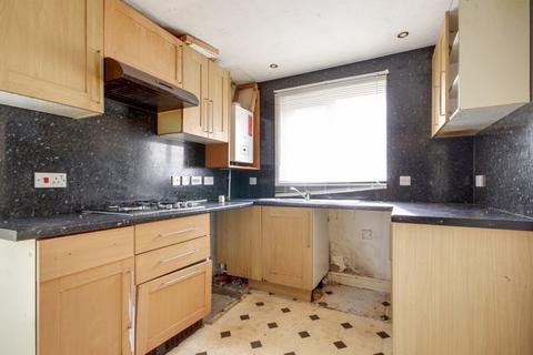 4 bedroom detached house for sale, Carnegie Close, Enfield