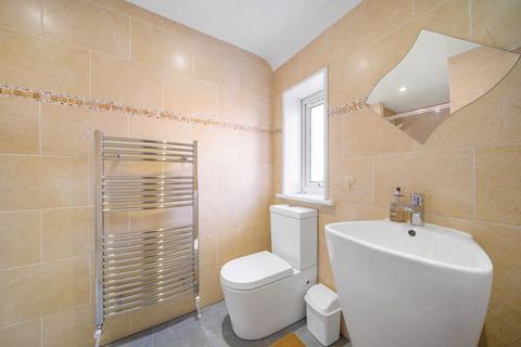 69 Churchbury Road, London, SE9 5HX