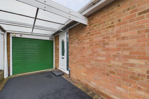 18 Sutton Close, Hinckley, LE10 1TW