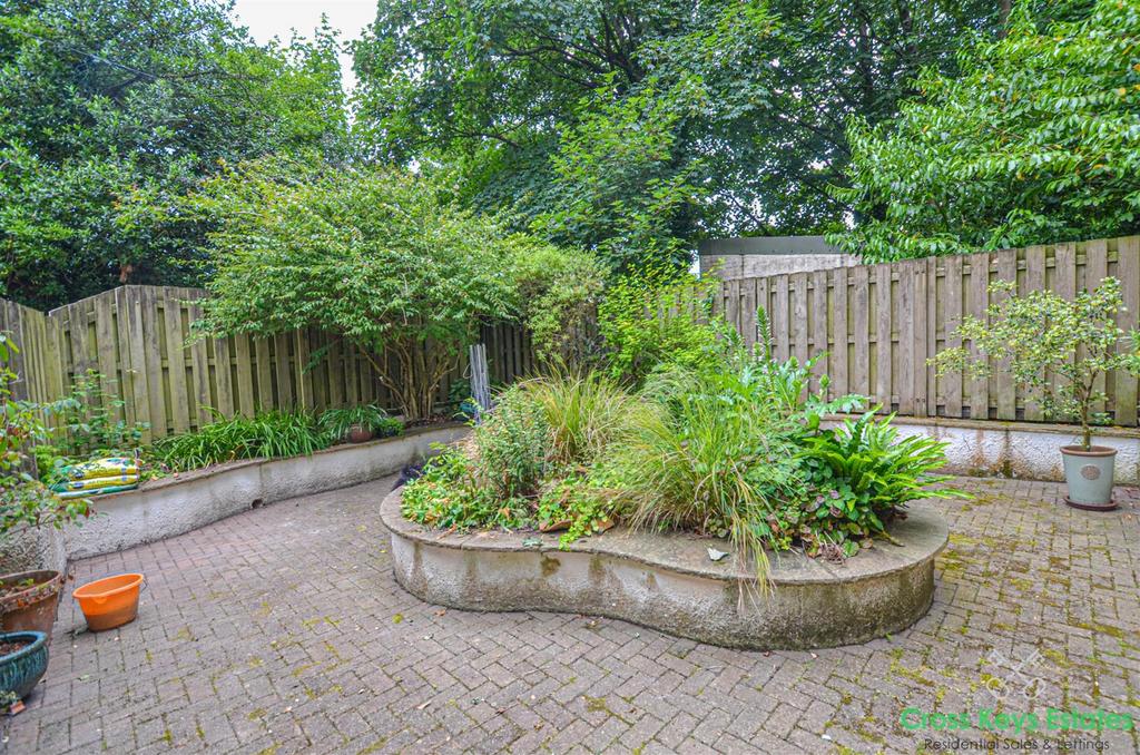 Courtyard Gardens