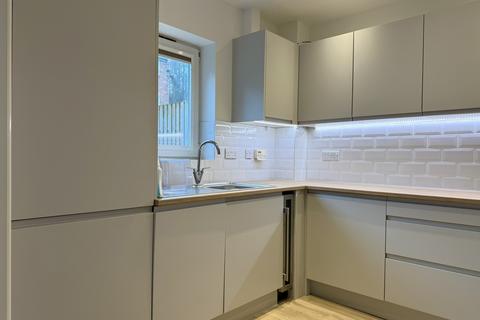 2 bedroom mews to rent, Wakefield Mews, Eagley, Bolton, BL7