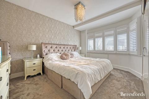 73 Redden Court Road, Romford, RM3 0UR