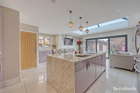 73 Redden Court Road, Romford, RM3 0UR