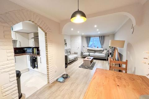 undefined, Finch Close, Shepton Mallet