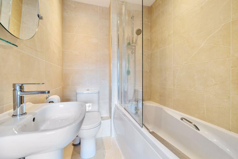 En suite bathroom