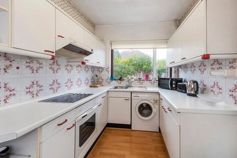 undefined, Stratton Close, Bexleyheath, DA7