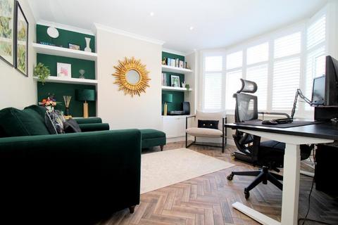 undefined, Farley Hill, South Luton, Luton, Bedfordshire, LU1 5EG