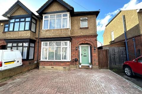 3 bedroom semi-detached house for sale, New Bedford Road Area, Luton LU3