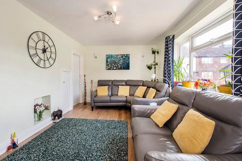 40 Cuxton Close, Bexleyheath, DA6 8JN