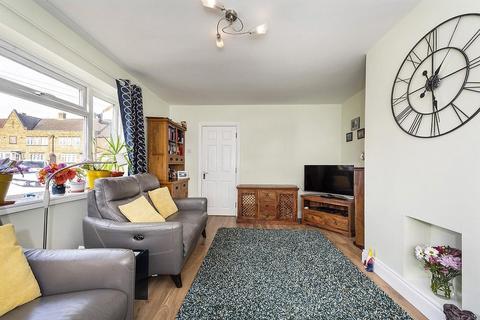 40 Cuxton Close, Bexleyheath, DA6 8JN