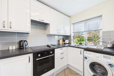 14 Church View, Yateley, GU46 7TW