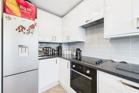 14 Church View, Yateley, GU46 7TW