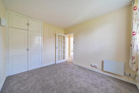 7, Sanderstead Court Addington Road, South Croydon, CR2 8RA