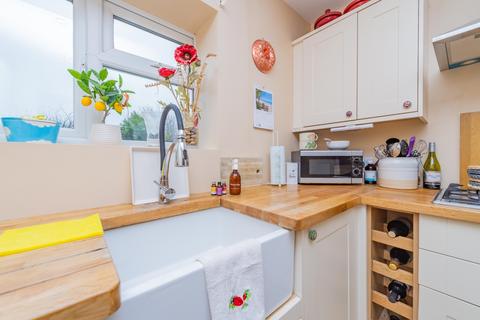 3 bedroom end of terrace house for sale, Broughton Road, Shrewsbury SY1