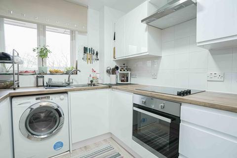 2 bedroom apartment for sale, Rush Grove Street, Woolwich SE18