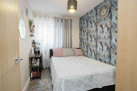 2 bedroom apartment for sale, Rush Grove Street, Woolwich SE18