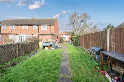 32 Lavender Road, Uxbridge, UB8 3PZ