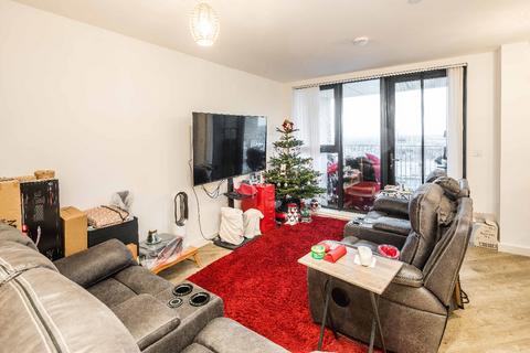 1 bedroom apartment for sale, 9 Lakeside Drive, London NW10