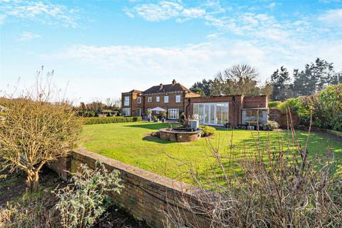 4 bedroom equestrian property for sale, Wood Hill, Meopham, Gravesend, Kent