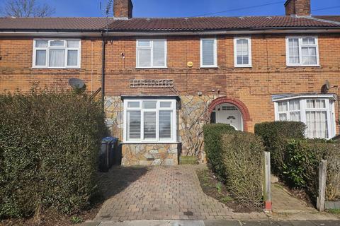 2 bedroom house for sale, Abbots Road, Edgware, HA8