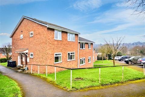 2 bedroom flat for sale, Chiltern Park Avenue, Berkhamsted