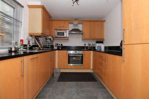 1 bedroom flat for sale, Flat , Gainsborough House, Cassilis Road, London