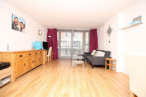 1 bedroom flat for sale, Flat , Gainsborough House, Cassilis Road, London