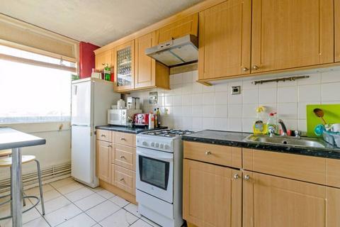 2 bedroom flat for sale, Flat , Dunmore Point, Gascoigne Place, London