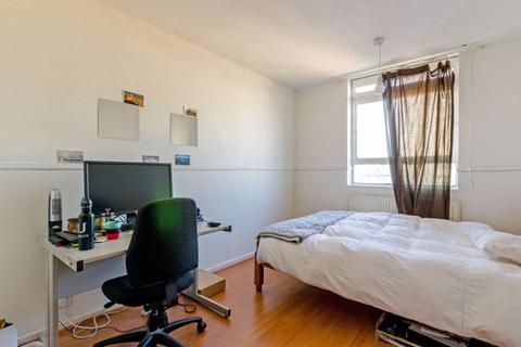 2 bedroom flat for sale, Flat , Dunmore Point, Gascoigne Place, London