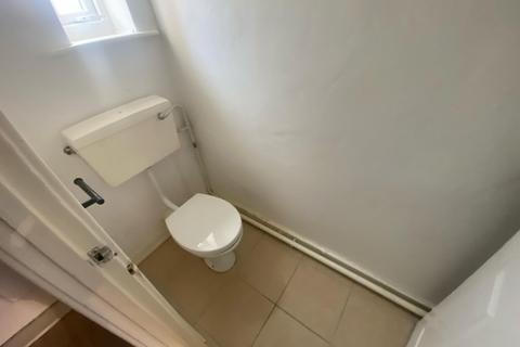 3 bedroom terraced house to rent, Acanthus Avenue, Fenham, Newcastle-upon-Tyne, NE4