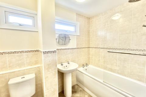 149 Easedale Gardens, Gateshead, NE9 6PZ