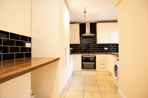 2 bedroom terraced house to rent, Seaford Rd, SALFORD M6