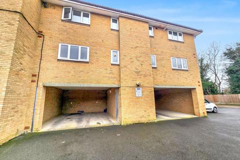 Studio for sale, Westmoreland Drive, Sutton SM2