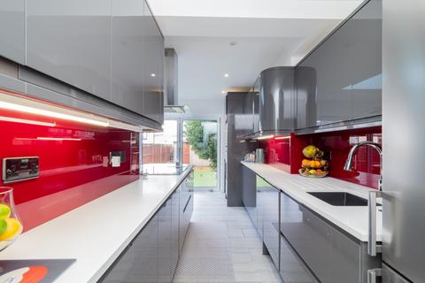 38 Wolsey Crescent, Morden, SM4 4TB