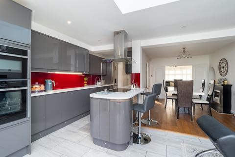 38 Wolsey Crescent, Morden, SM4 4TB