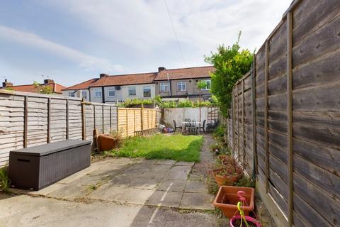 71 Howard Road, Dartford, DA1 1XS