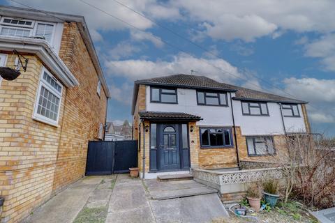 3 bedroom semi-detached house to rent, Sussex Close, Buckinghamshire HP13