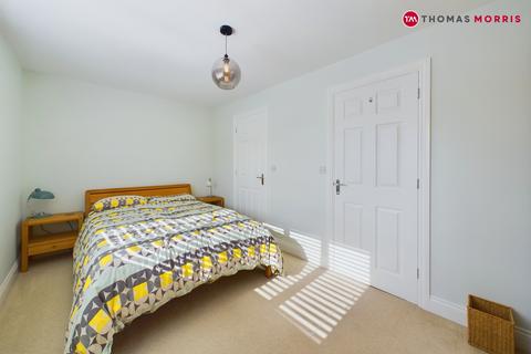 18 Anderson Close, St Neots, PE19 6DN